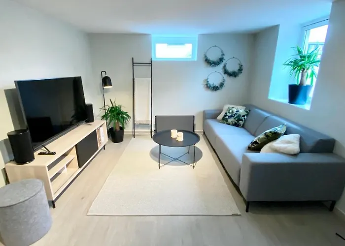 아파트 Two Bedroom Near The Centre.
