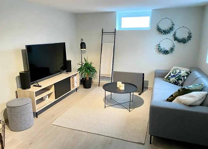 Apartman Two Bedroom Near The Centre. *